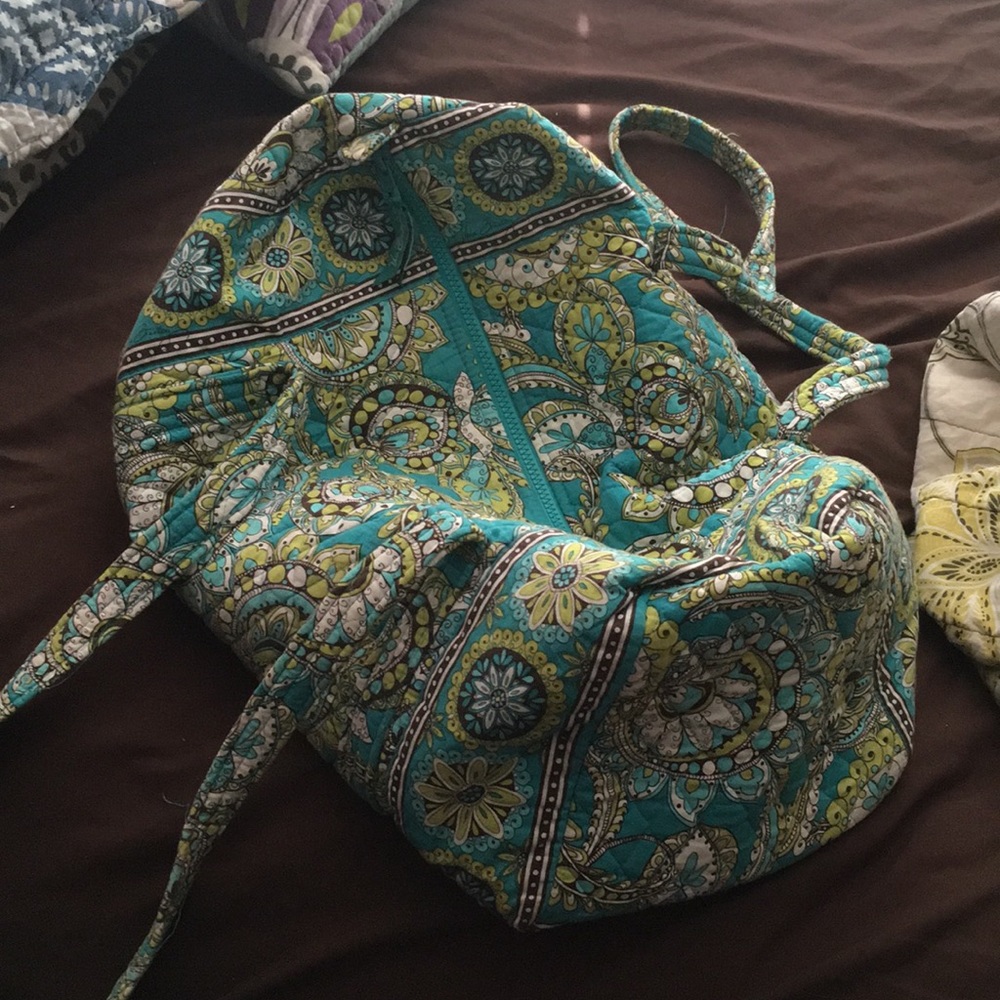 Vera Bradley Medium Duffle in Peacock